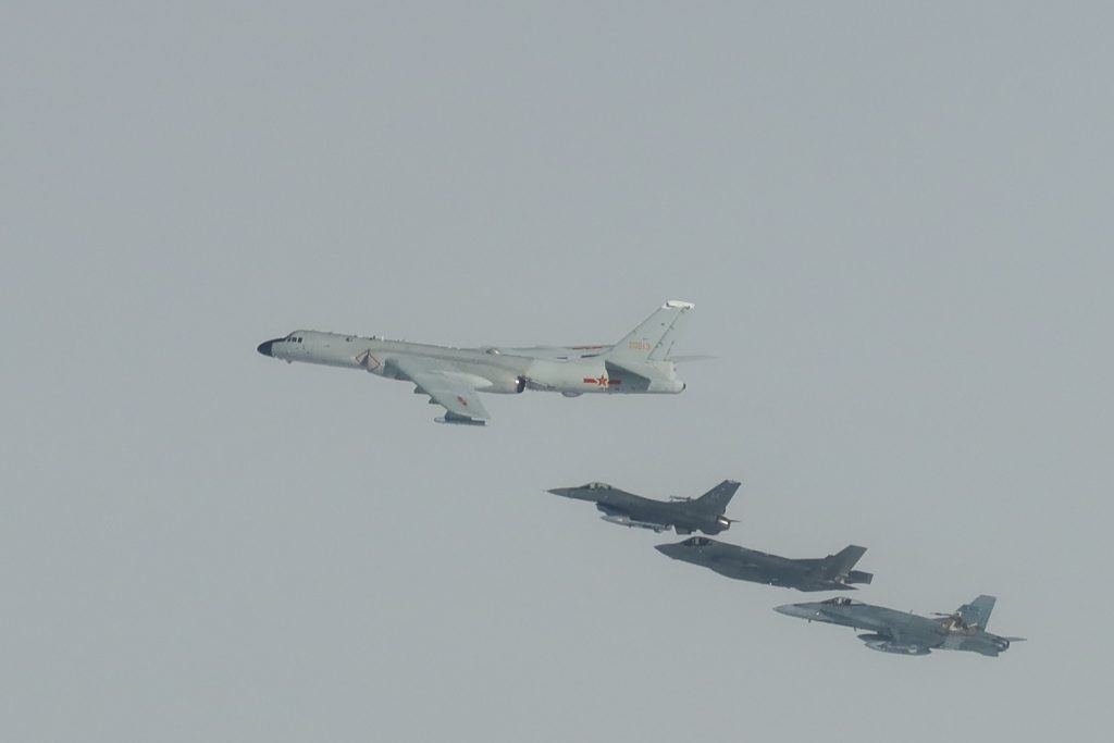 Bombarderos Chinos y Rusos en Alaska